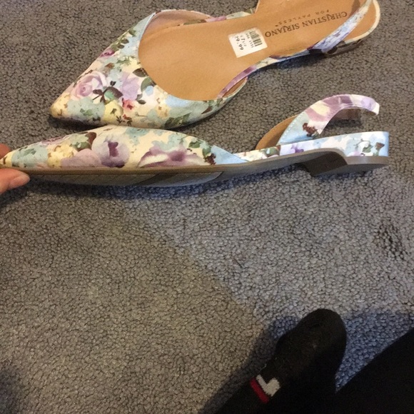 Shoes - Picture 2 of 2